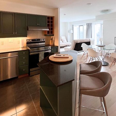 Apartment/2Bedrooms/2 Full Bathrooms/Free Parking Toronto Eksteriør billede