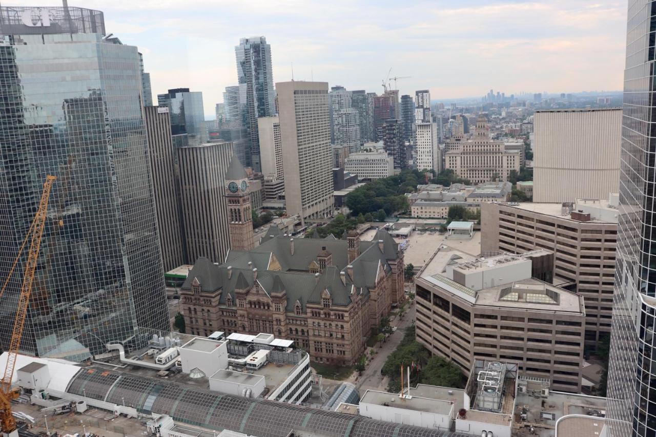 Apartment/2Bedrooms/2 Full Bathrooms/Free Parking Toronto Eksteriør billede