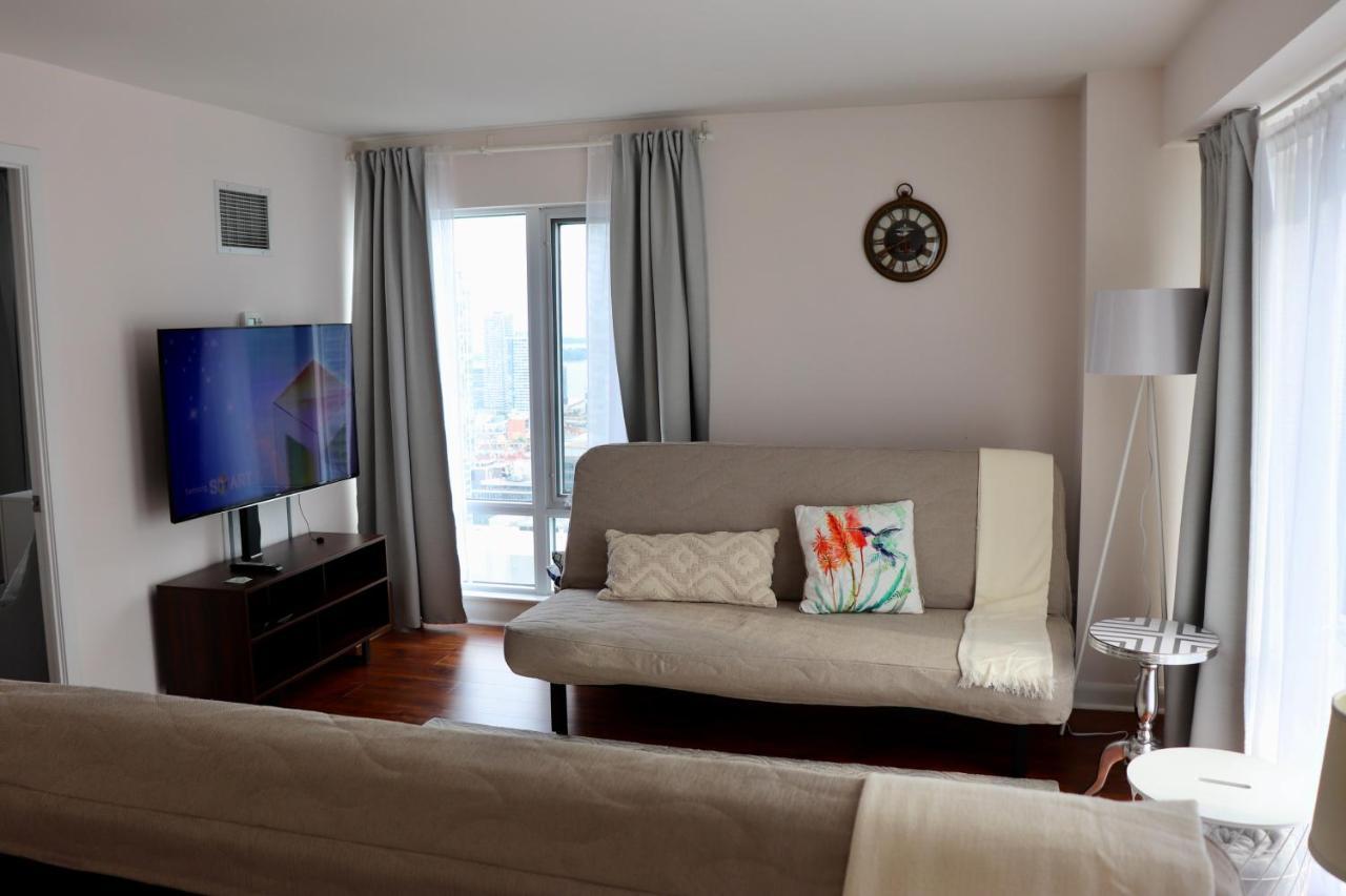 Apartment/2Bedrooms/2 Full Bathrooms/Free Parking Toronto Eksteriør billede